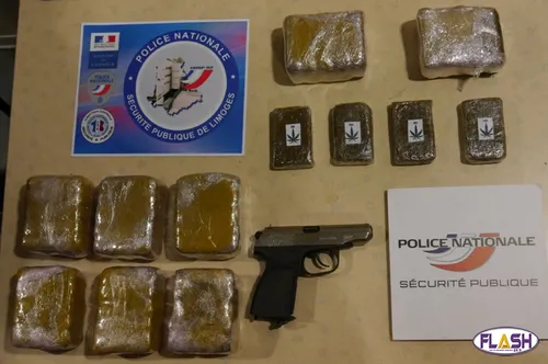 La Police saisie plus de 4,5 kilos de drogue suite à un banal...