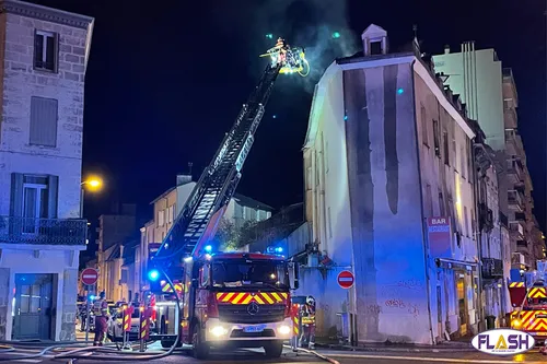Limoges : un violent incendie de toiture Cours Gay-Lussac