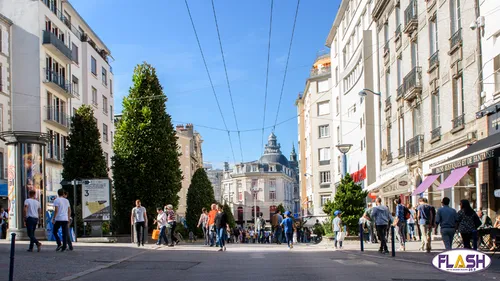 Mise en place d'une zone de circulation apaisée dans le...