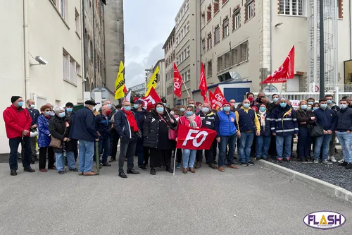 Limoges : Les postiers limougeauds mobilisés à l’appel de...