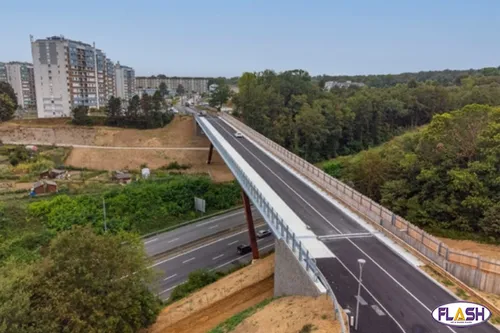 Limoges : la passerelle entre la Bastide et le...