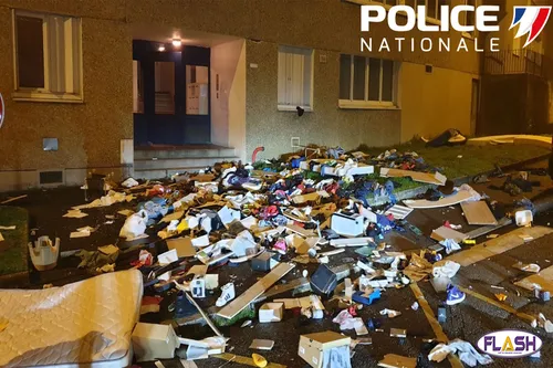 Limoges : De colère, il vide son appartement par la fenêtre