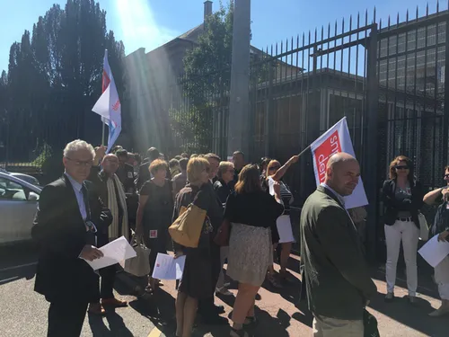 Manifestation des directeurs d'établissements scolaires