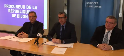 Meurtre aux Grésilles : l’enquête se poursuit, une information...