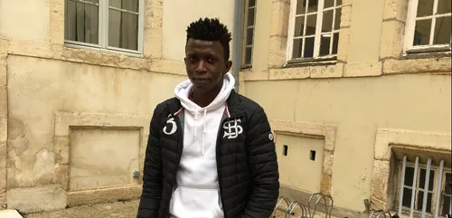 La demande de Mohamed, le lycéen des Arcades menacé d’expulsion,...