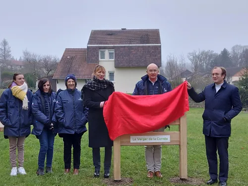 Vittel s'épanouit avec l'inauguration du "Panier de la Cornée" par...
