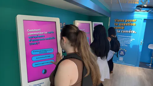 Le bus "Mes Tips Santé" en escale à Chaumont le 11 septembre