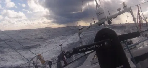 Voile. Jérémie Beyou en bronze sur le Vendée Globe