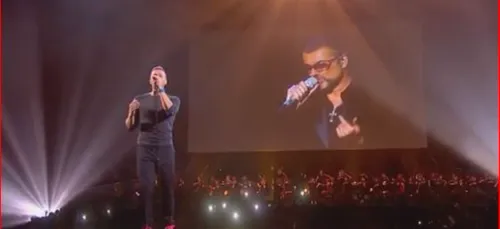 Chris Martin émeut sur un duo virtuel avec George Michael