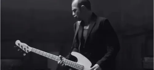 Clip "Je joue de la musique" : Calogero en live