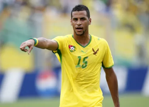 Alaixys Romao signe à Guingamp