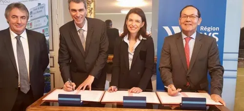 La Communauté de Communes des Vallées du Haut Anjou signe le...