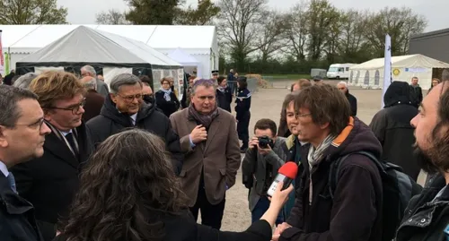 Segré. Enseignants et parents ont protesté contre la Loi Blanquer,...