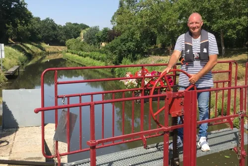 Sécheresse. Franck Jarry, éclusier : " Je n'ai jamais vu le niveau...