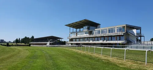 Les hippodromes ouverts au public à partir du 11 juillet