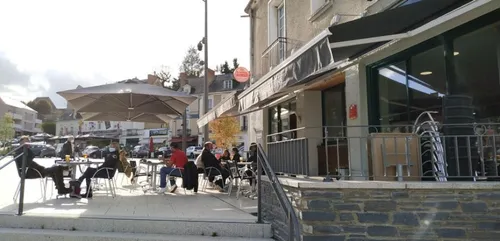 Entretien. "On est en train de sortir du quoiqu'il en coûte",...