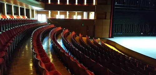 Pas de déconfinement pour la culture : entre déprime,...