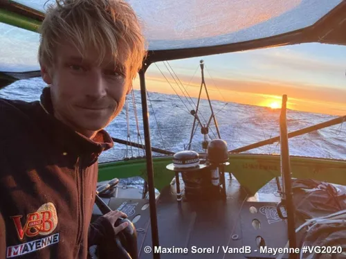Vendée Globe, semaine 9 : Maxime Sorel "admirable" pendant son...