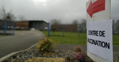 Vaccination contre la COVID-19 : pourquoi n'y a-t-il déjà plus de...