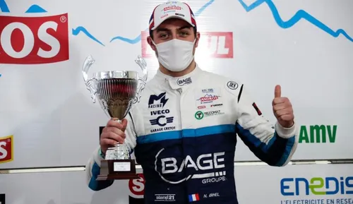 Auto. Sur glace, Natan Bihel prend la 3ème place du trophée Andros