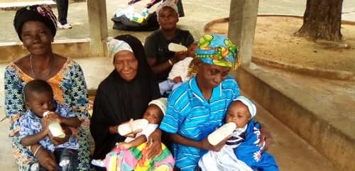 À Laval, cinq étudiantes viennent en aide à un orphelinat du...