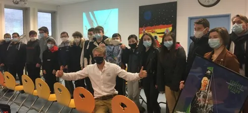 Château-Gontier. Maxime Sorel a rendu visite à des collégiens et...