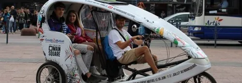 Happymoov propose des trajets en vélotaxis gratuits !