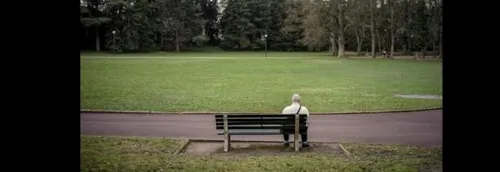 Coronavirus: La Madeleine retire les bancs publics pendant le...