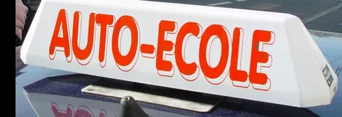 Déconfinement: les auto-écoles rouvrent ce mercredi