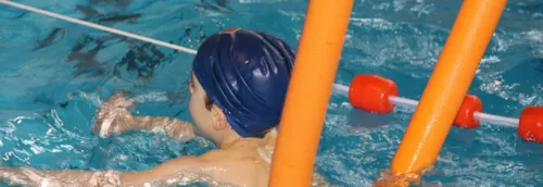 La pratique du sport en intérieur reprend pour les mineurs