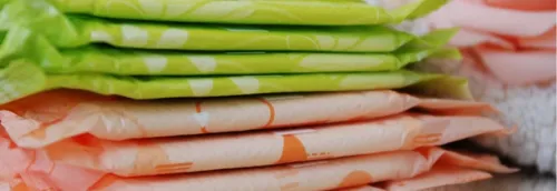 Les protections périodiques gratuites à la rentrée dans les...