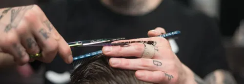 Confinement : quels commerces restent ouverts ou ferment ?