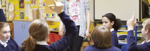 Les cours suspendus dans les écoles francophones en Belgique