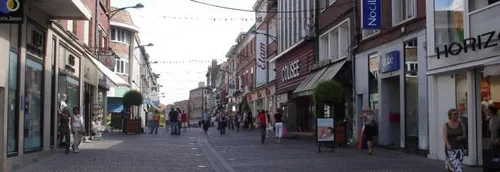 Les commerces non-essentiels peuvent vendre dans la rue à Lens