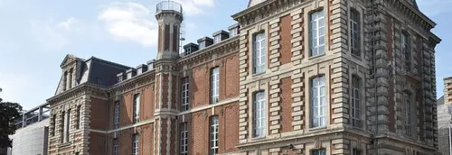 Retour en cours du secondaire : des appels à bloquer les...