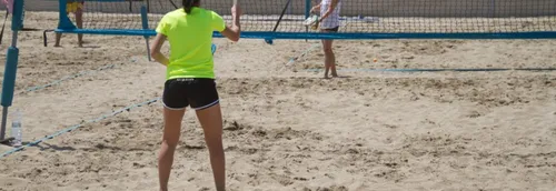 Testez le padel ou beach tennis dans les clubs du Nord