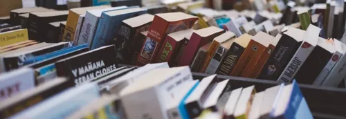 Une vente de livres à la librairie de la Croix Rouge de Saint-Omer