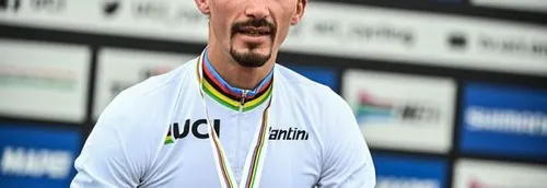 Cyclisme : Julian Alaphilippe à nouveau champion du monde