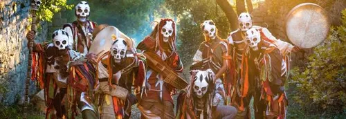 Un festival de danses macabres à Asnapio