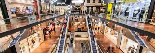 Un centre de vaccination à Westfield Euralille