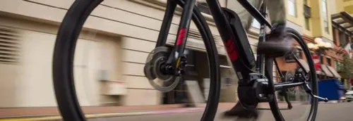 Un hommage rendu ce vendredi soir au cycliste tué à Lille