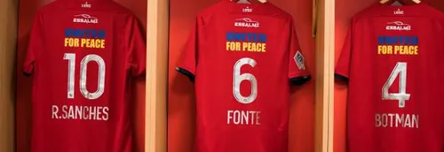 Une vente aux enchères de maillots du LOSC pour l'Ukraine