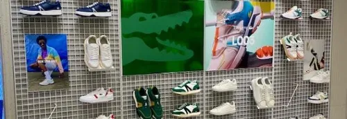 La marque Lacoste s'installe à V2