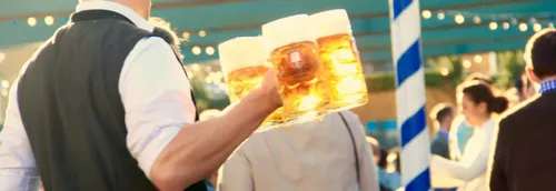 Une course de garçons et filles de café à Lille