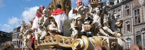 Les Fêtes du Doudou ont débuté à Mons en Belgique