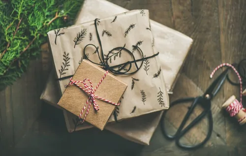 Comment bien recycler ses papiers cadeaux et emballages ?