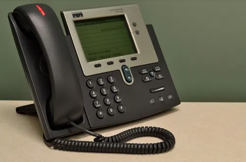 Indemnité carburant, démarchage téléphonique, chèques vacances :...