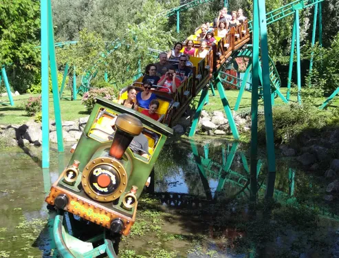 Dennlys parc recrute pour sa réouverture