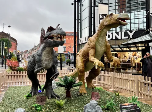 Les dinosaures de retour à McArthurGlen Roubaix