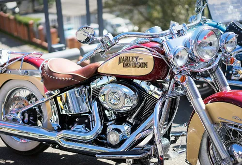 Premier salon de la moto et du scooter à Douai